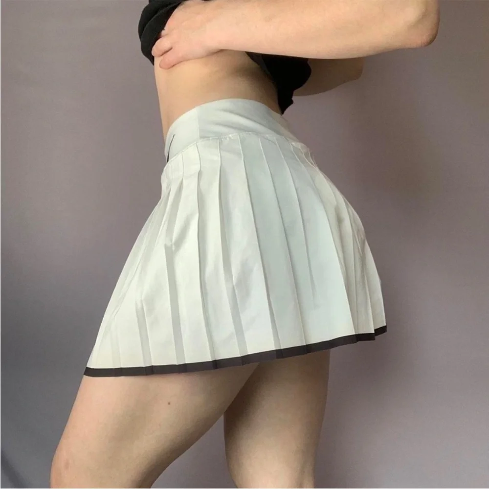 NIKE DRI FIT Pleated Tennis Skort White Black Size Large